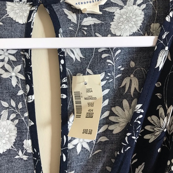 Price Drop❗️NWT Aeropostale floral romper - Picture 3 of 6